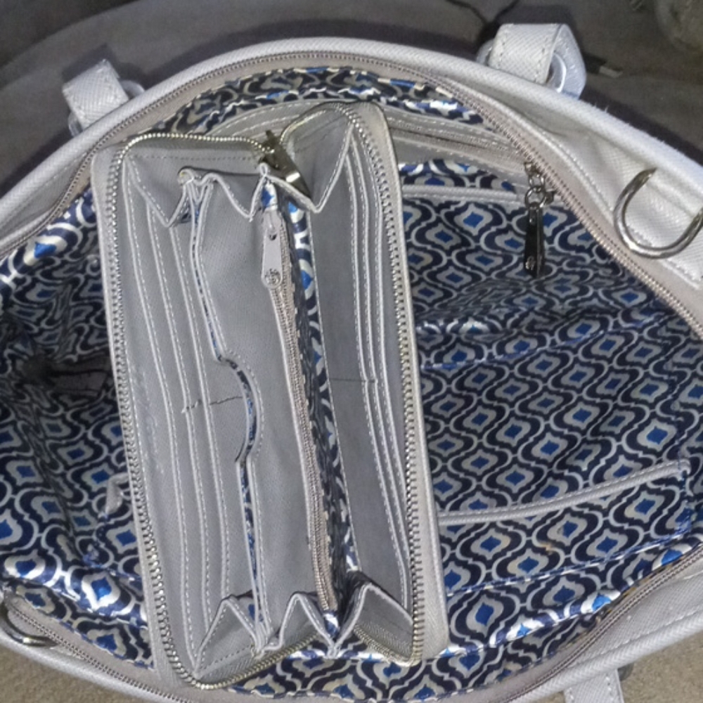 Purse - Picture 2 of 2
